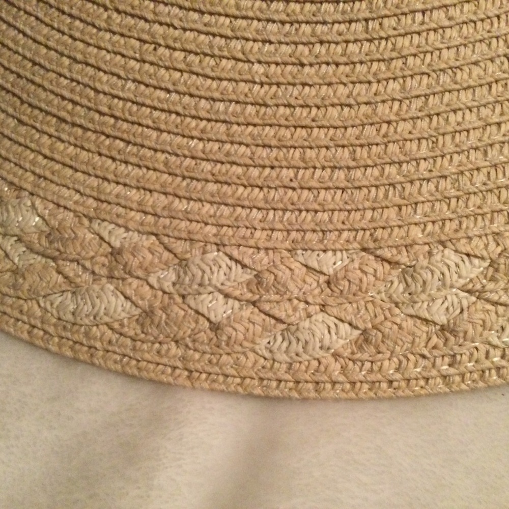 Cute Hat for the Summer Sun, the Beach and More! - Picture 2 of 5
